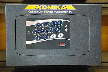 cassaforte Konica in versione con combinatore digitale